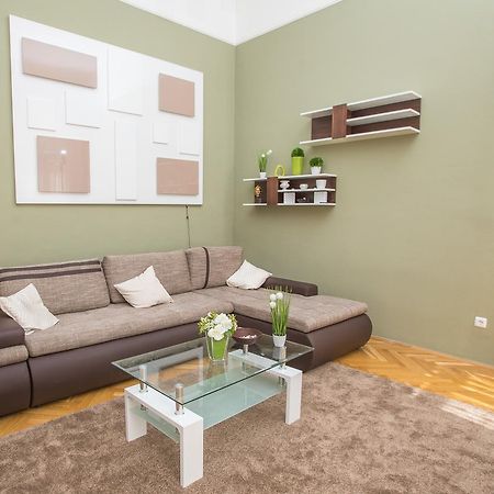 Novak Apartman Szeged Bagian luar foto